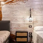 Corten Hotel *