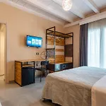 Hotel Corten